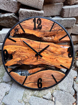 Detail of the silent mechanism and the smooth finished olive wood face